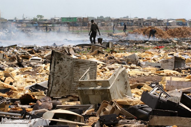 Une décharge de déchets électroniques au Ghana